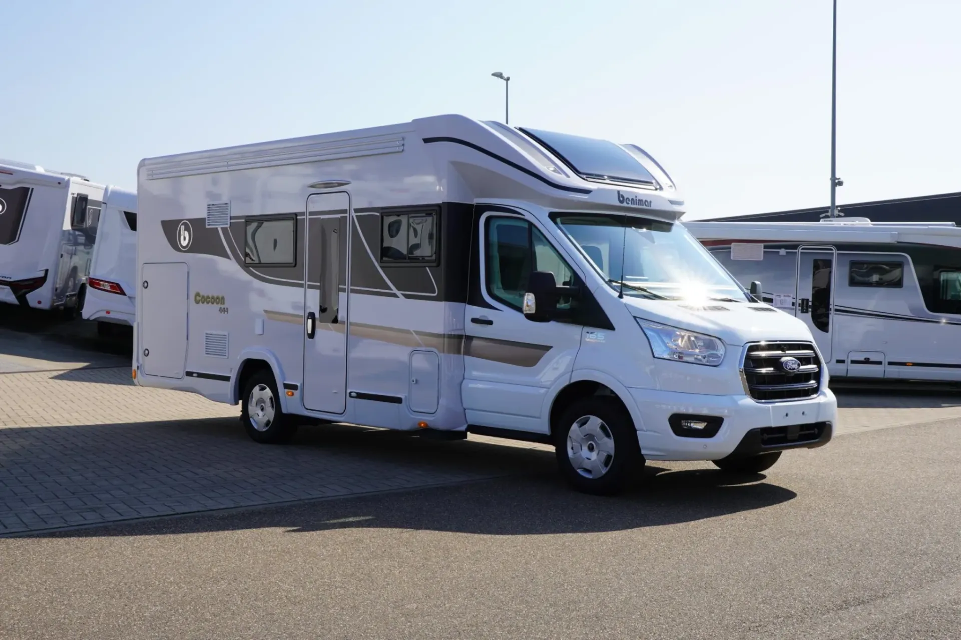Benimar Cocoon 444 uit 2026 (5p.)